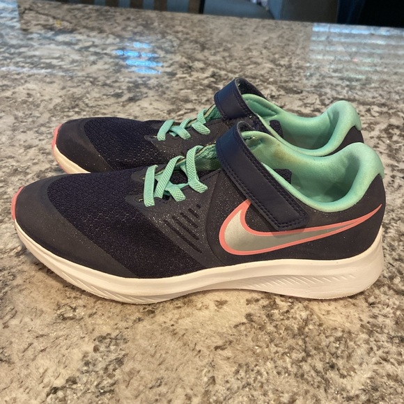 Girls Nike Star Runner 2.0 in Blue Sparkle Sz 3Y - Picture 3 of 6
